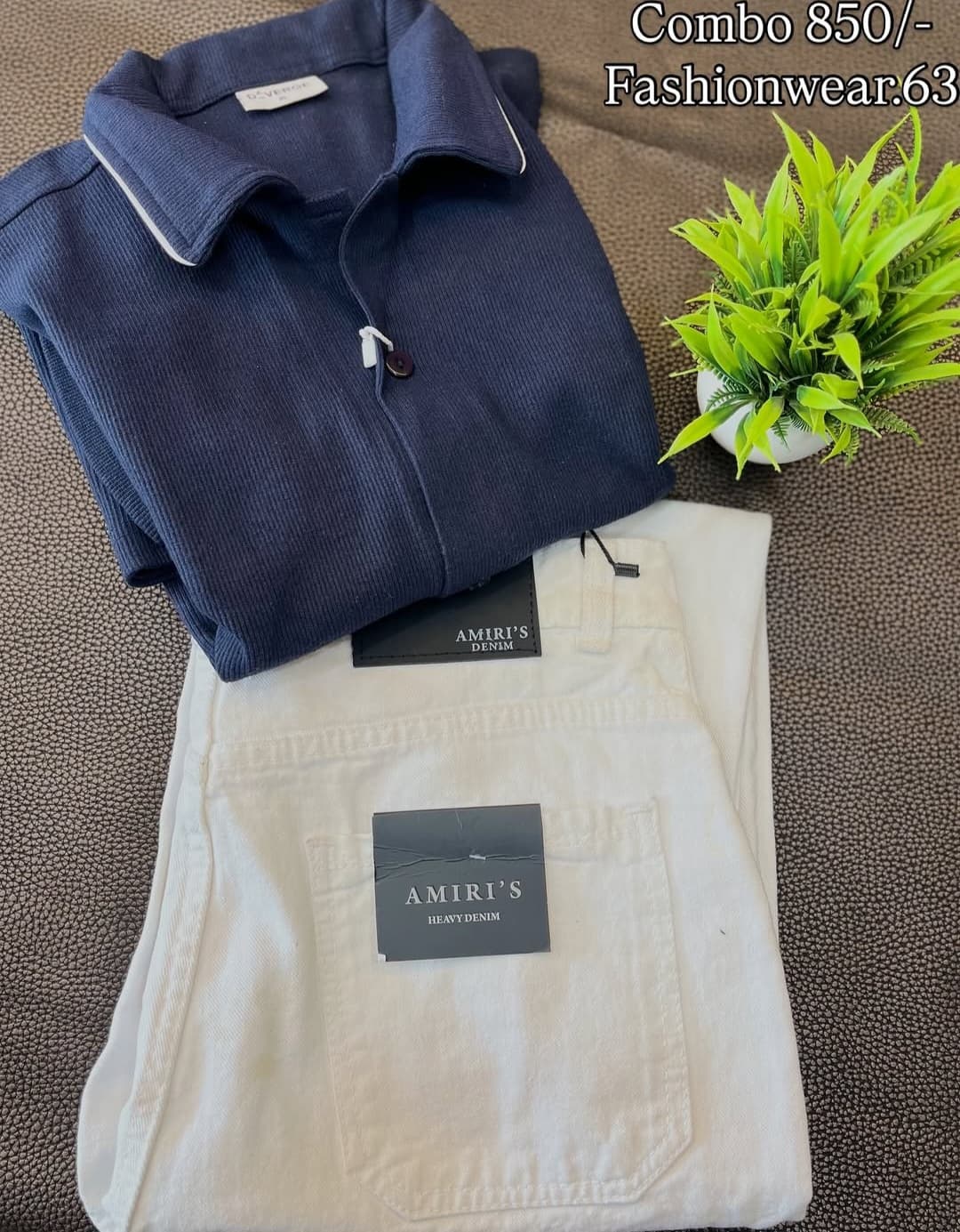 Baggy Jeans & Shoulder Shirt Combo