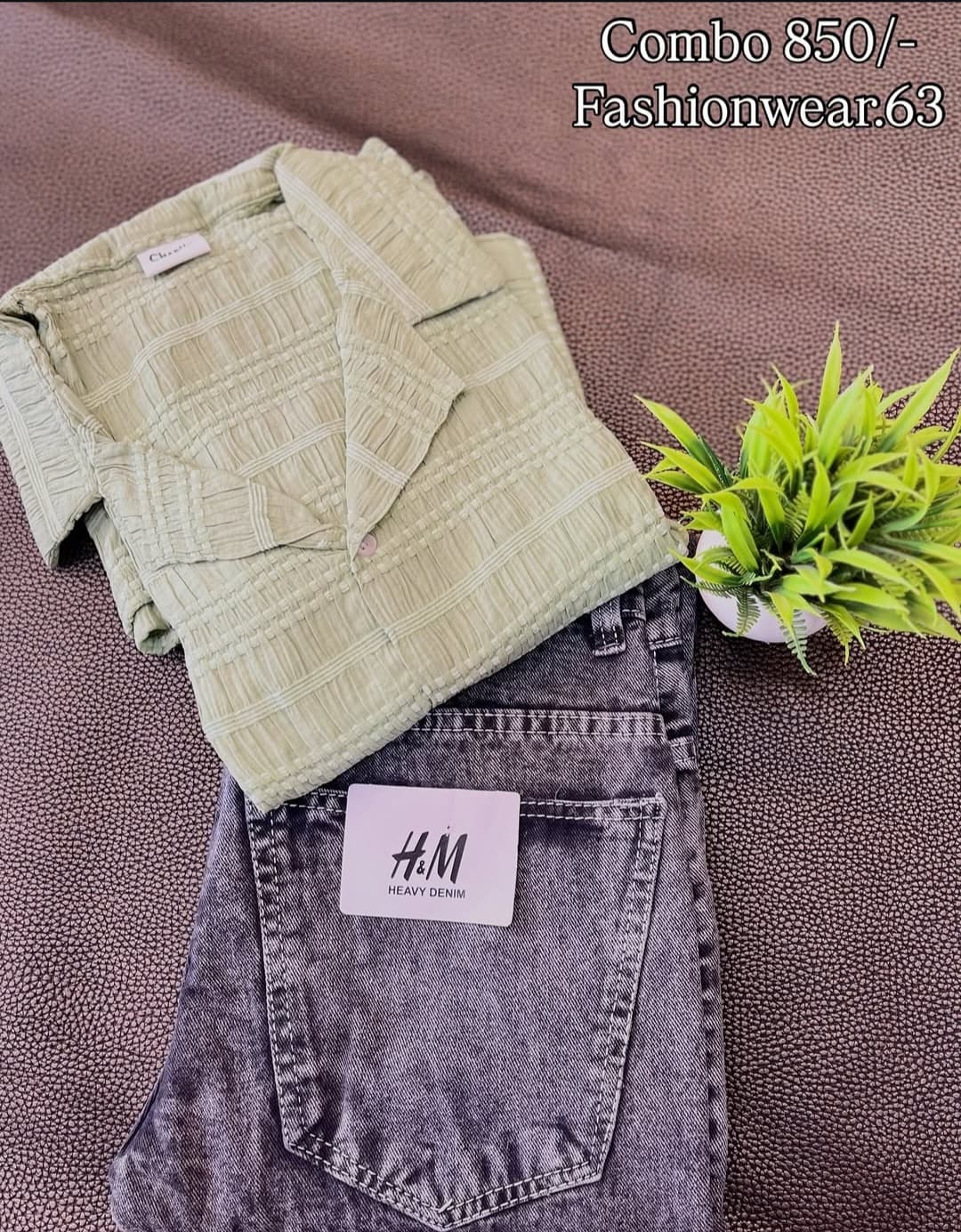 Baggy Jeans & Shoulder Shirt Combo